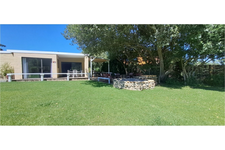 2 Bedroom Property for Sale in Suurbraak Western Cape